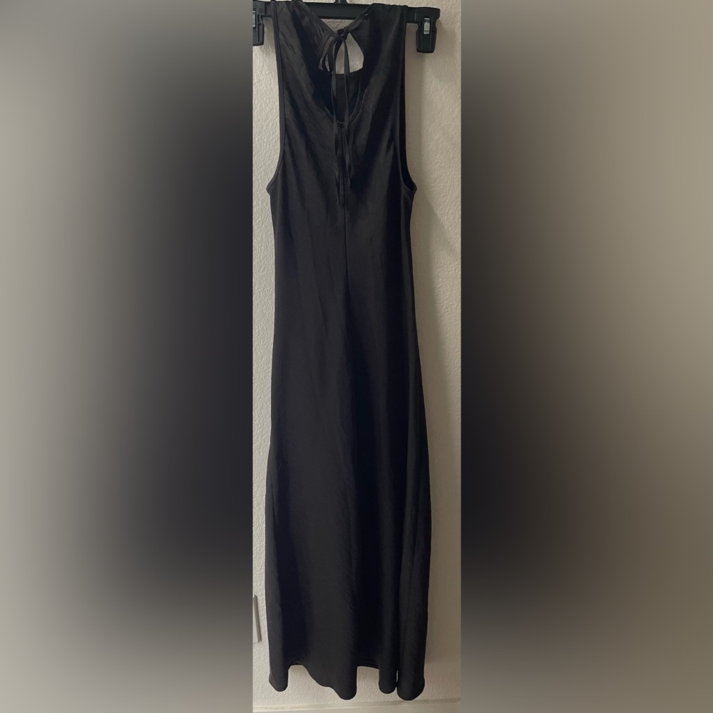 HOUSE OF HARLOW 1960 Elegant Black Sleeveless Dress